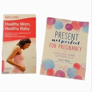 NEW Pregnancy Book Bundle: Mayo Clinic: Healthy Mom Healthy Baby & Mom's Journal